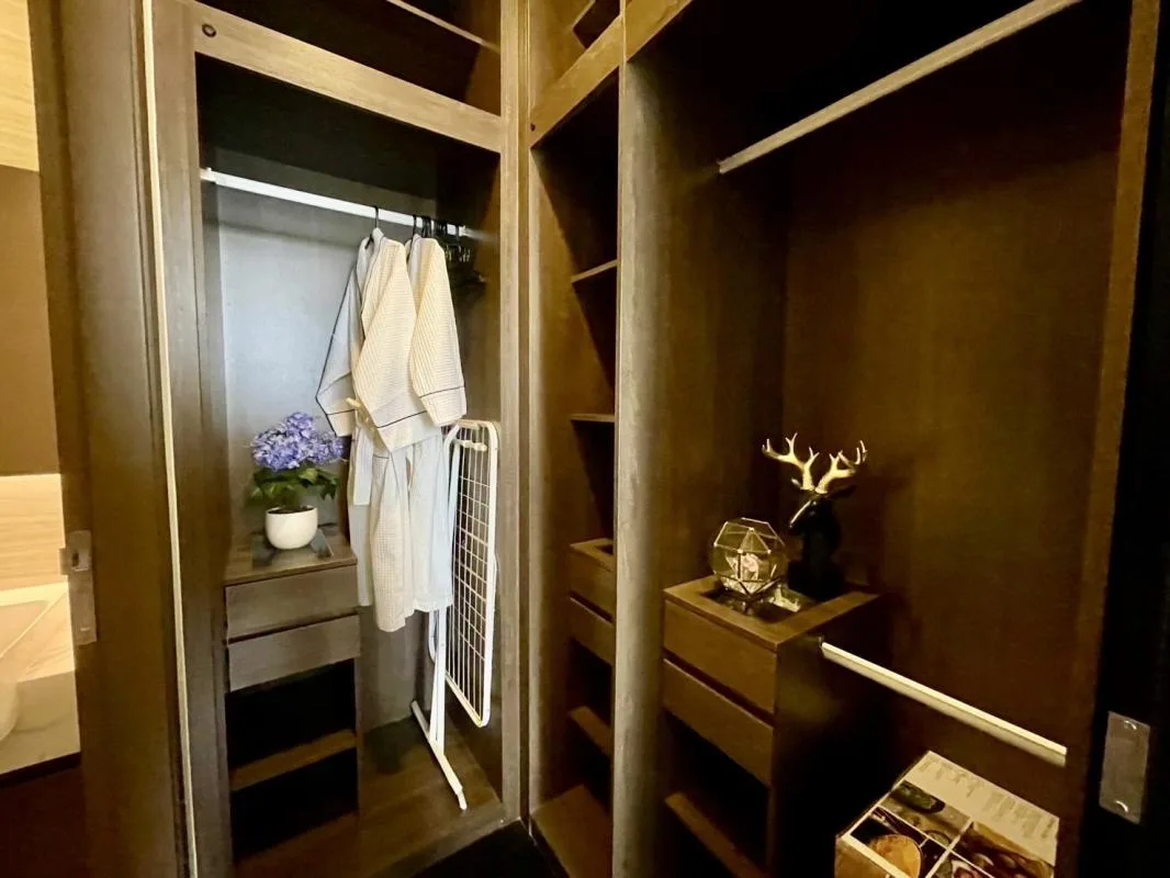 Property photos for Park Origin Thonglor