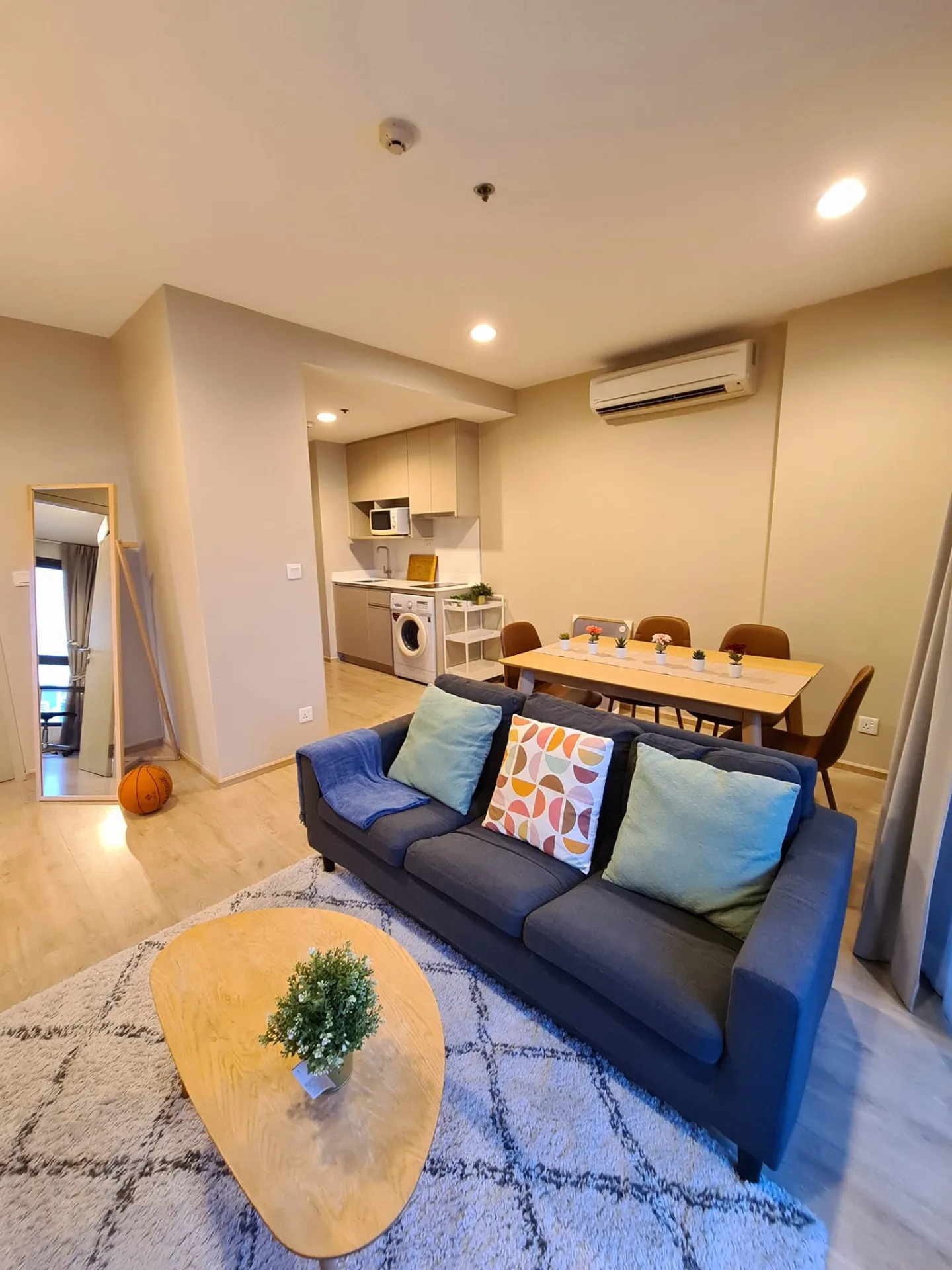 Property photos for Ideo Q Ratchathewi