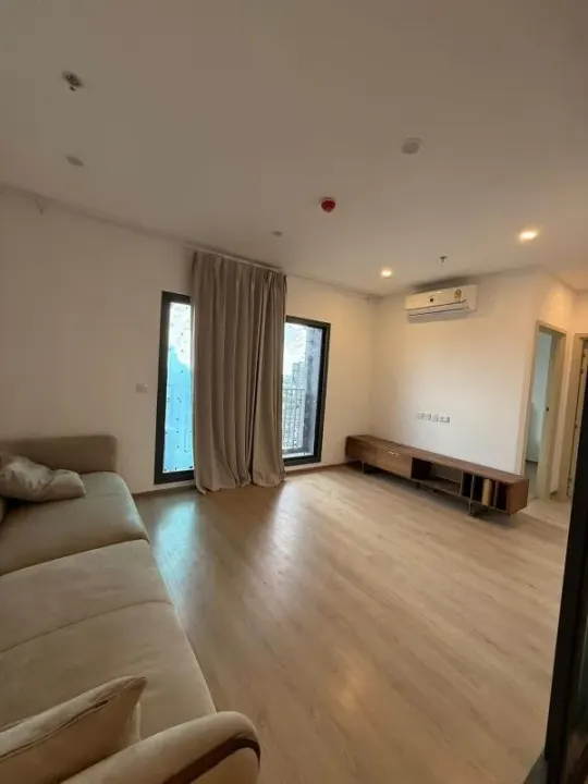 Property photos for Life Rama 4 - Asoke