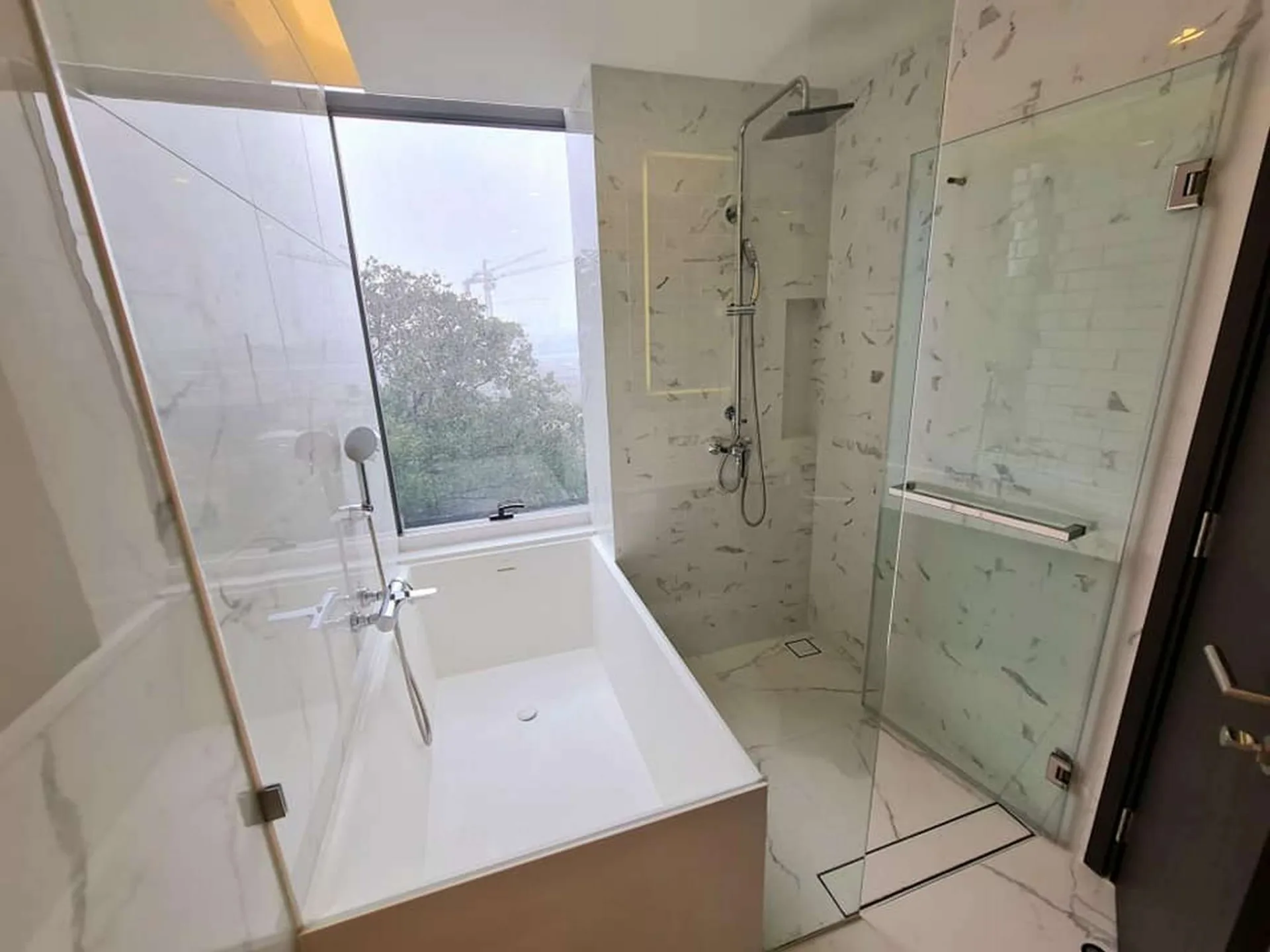 Property photos for Siamese Exclusive Queens