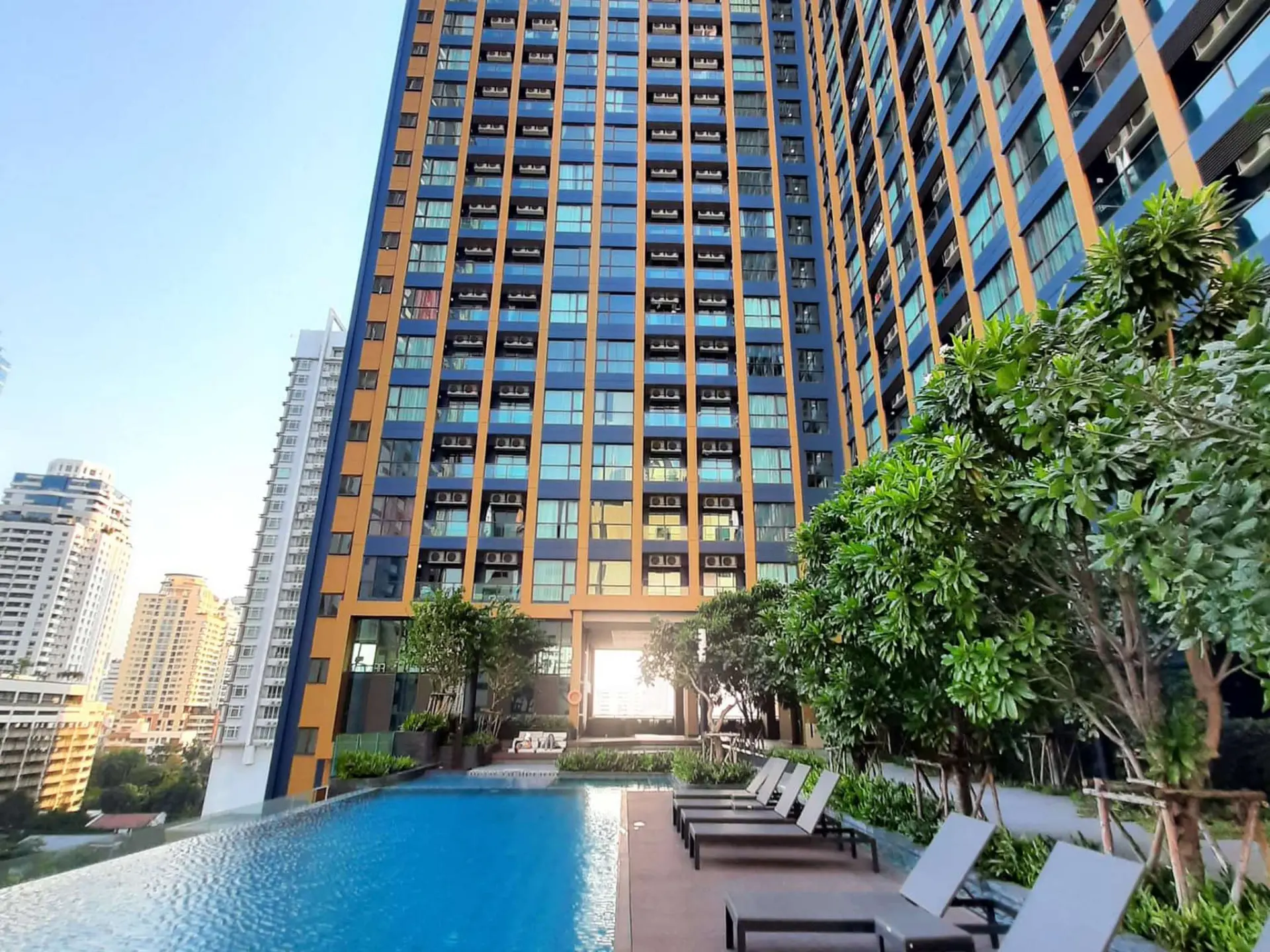 Property photos for Lumpini Suite Phetchaburi - Makkasan