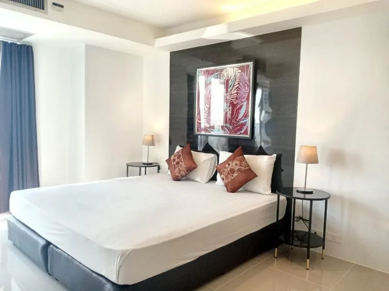 Property photos for The Waterford Diamond