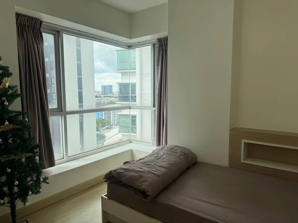 Property photos for The Parkland Srinakarin