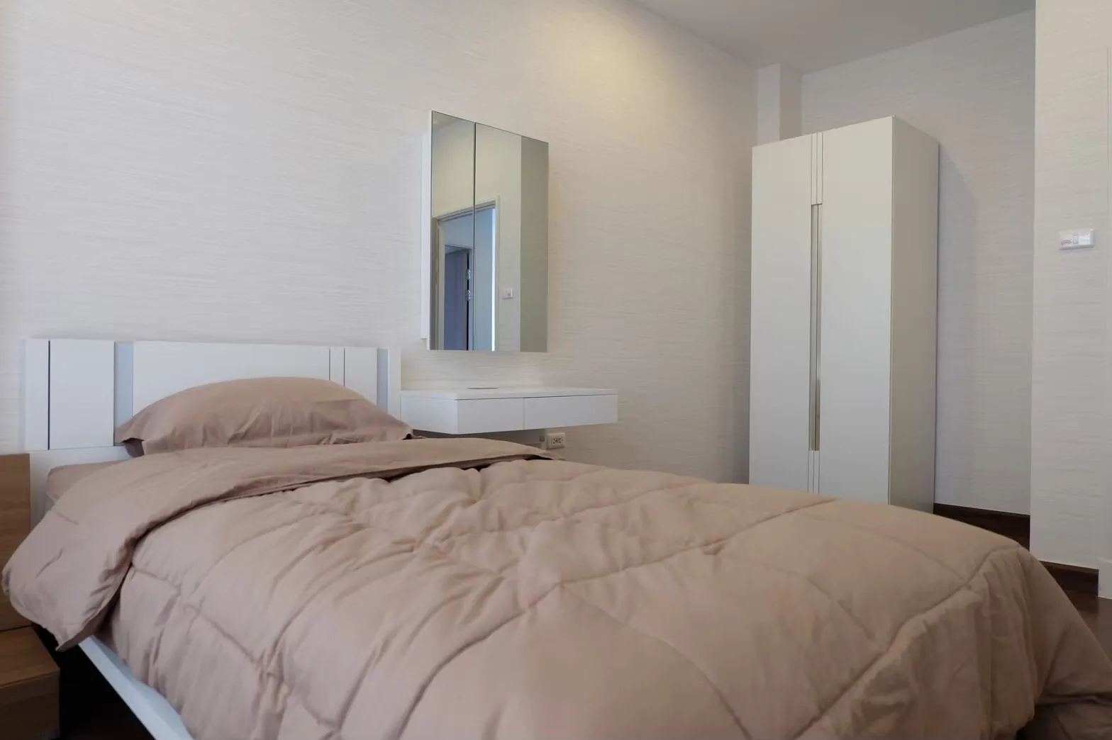 Property photos for Supalai Lite Sathorn - Charoenrat