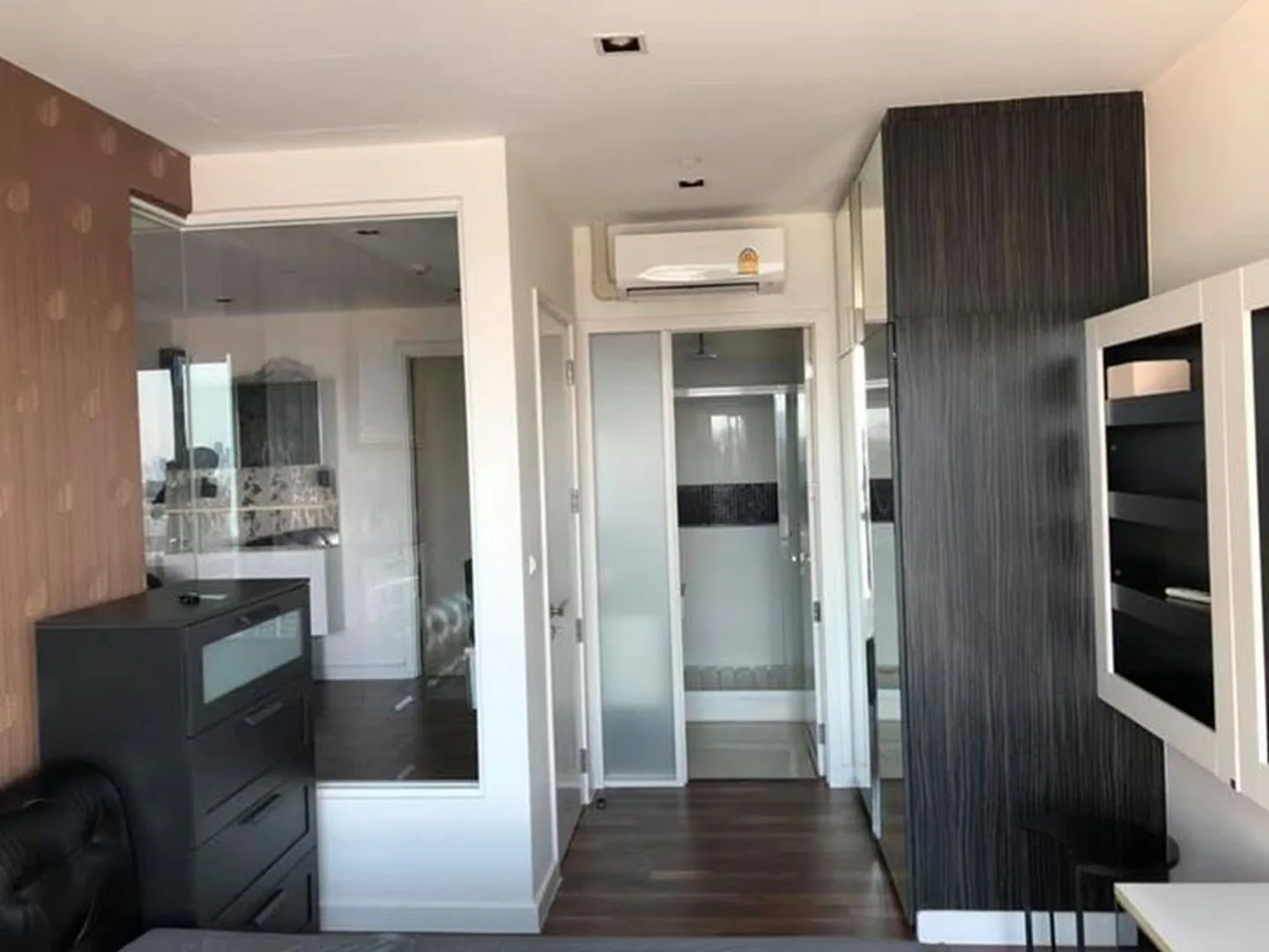 Property photos for The Room Sukhumvit 62