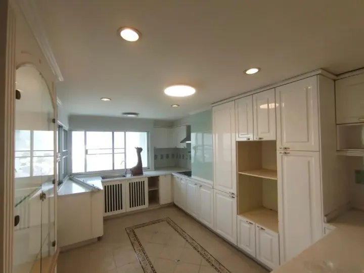 Property photos for 38 Mansion