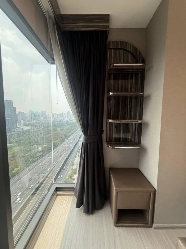 Property photos for Life Asoke Hype