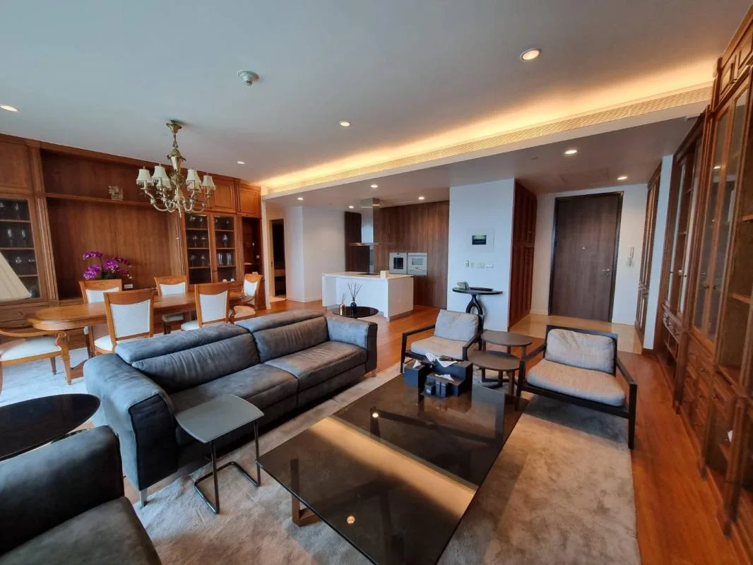 Property photos for 185 Rajadamri