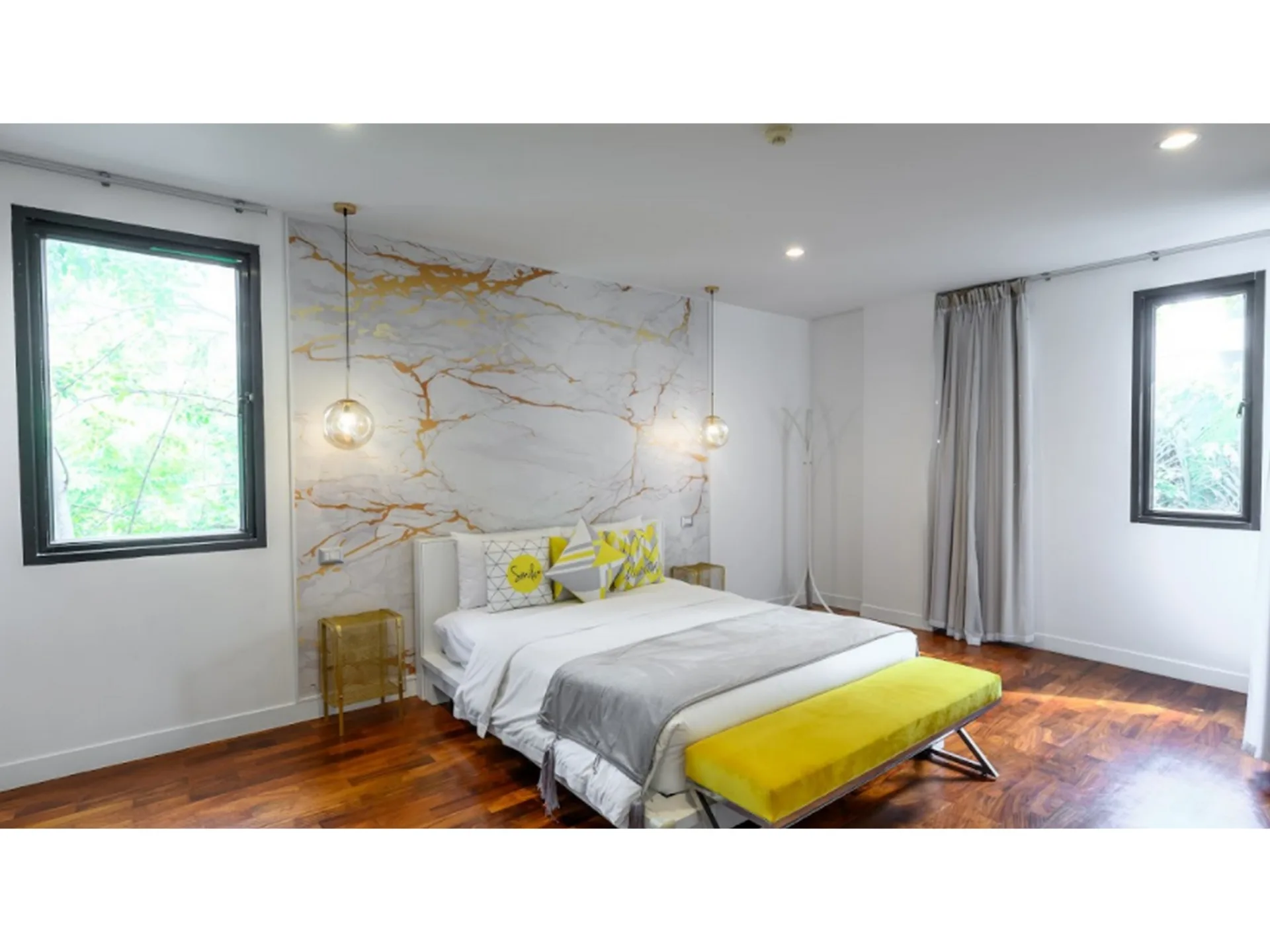 Property photos for Benviar Tonson Residence
