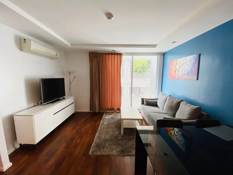 Property photos for Siri On 8