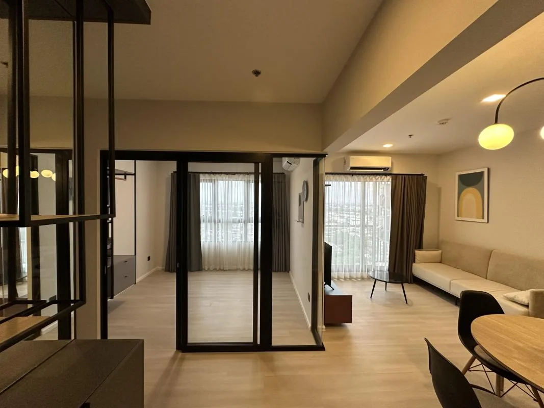 Property photos for The Key Mrt Phetkasem 48