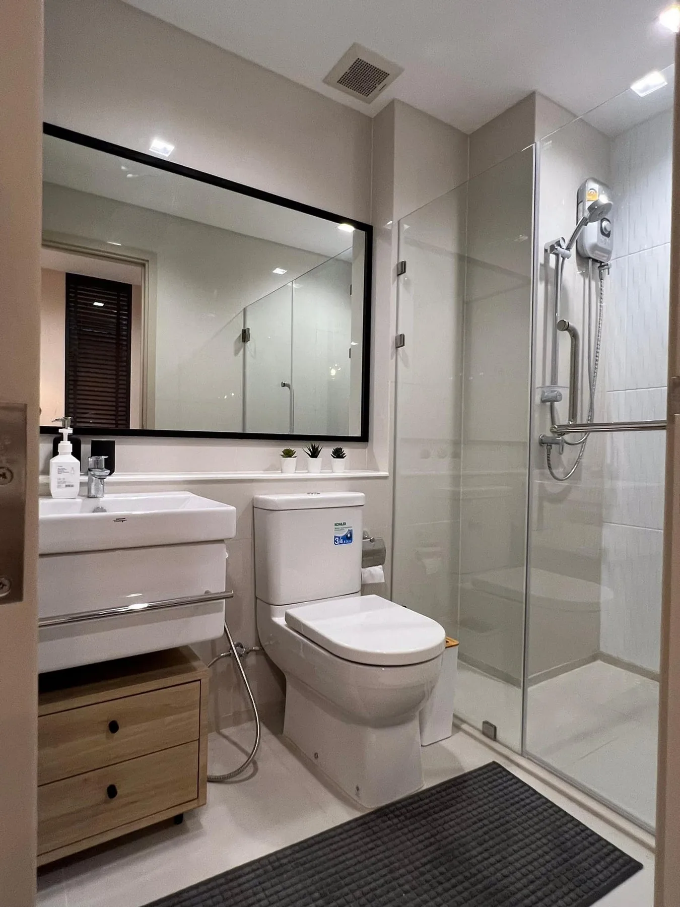 Property photos for Life One Wireless