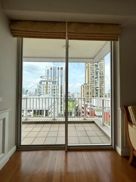 Property photos for Langsuan Ville