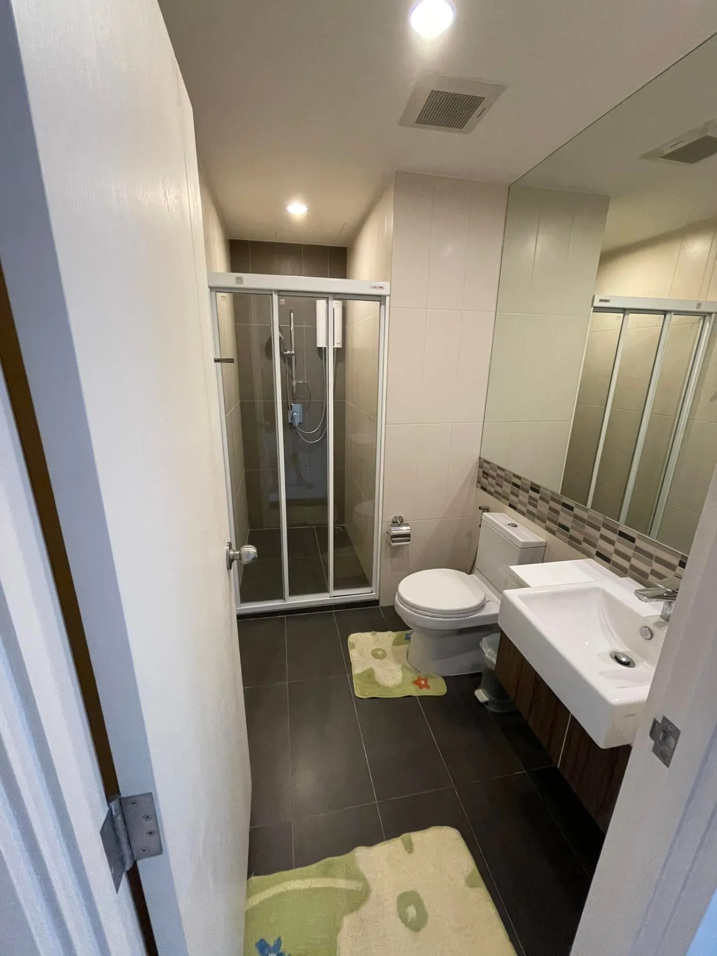 Property photos for Centric Ari Station