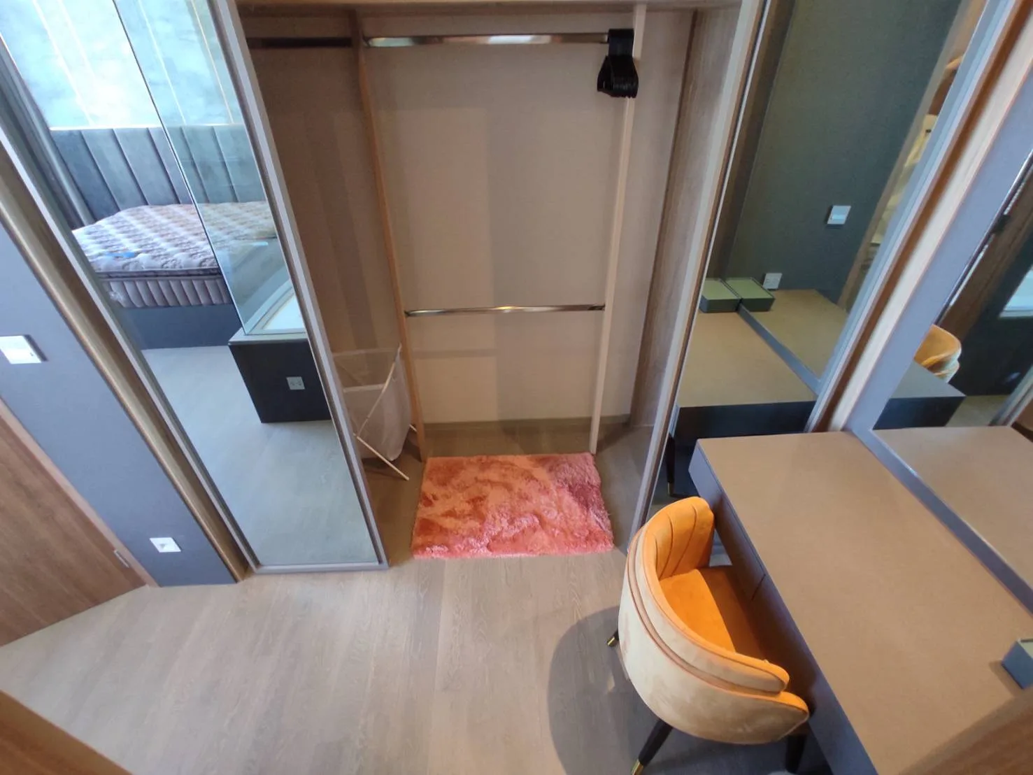 Property photos for The Esse Asoke