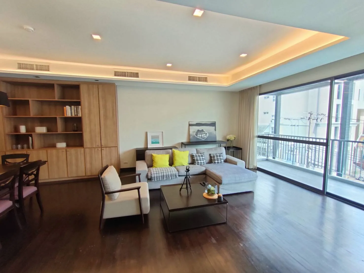 Property photos for Monet House Apartment