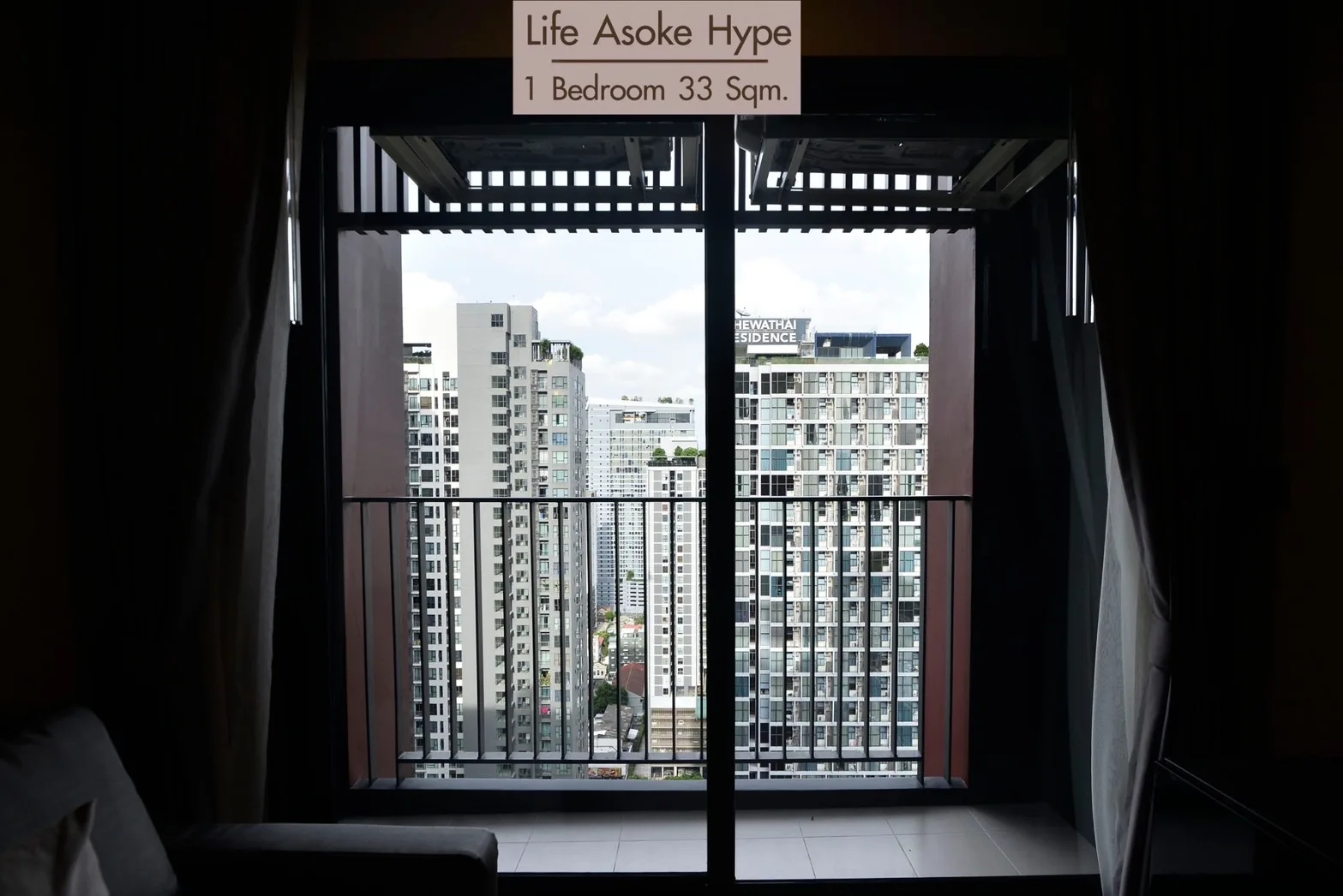 Property photos for Life Asoke Hype