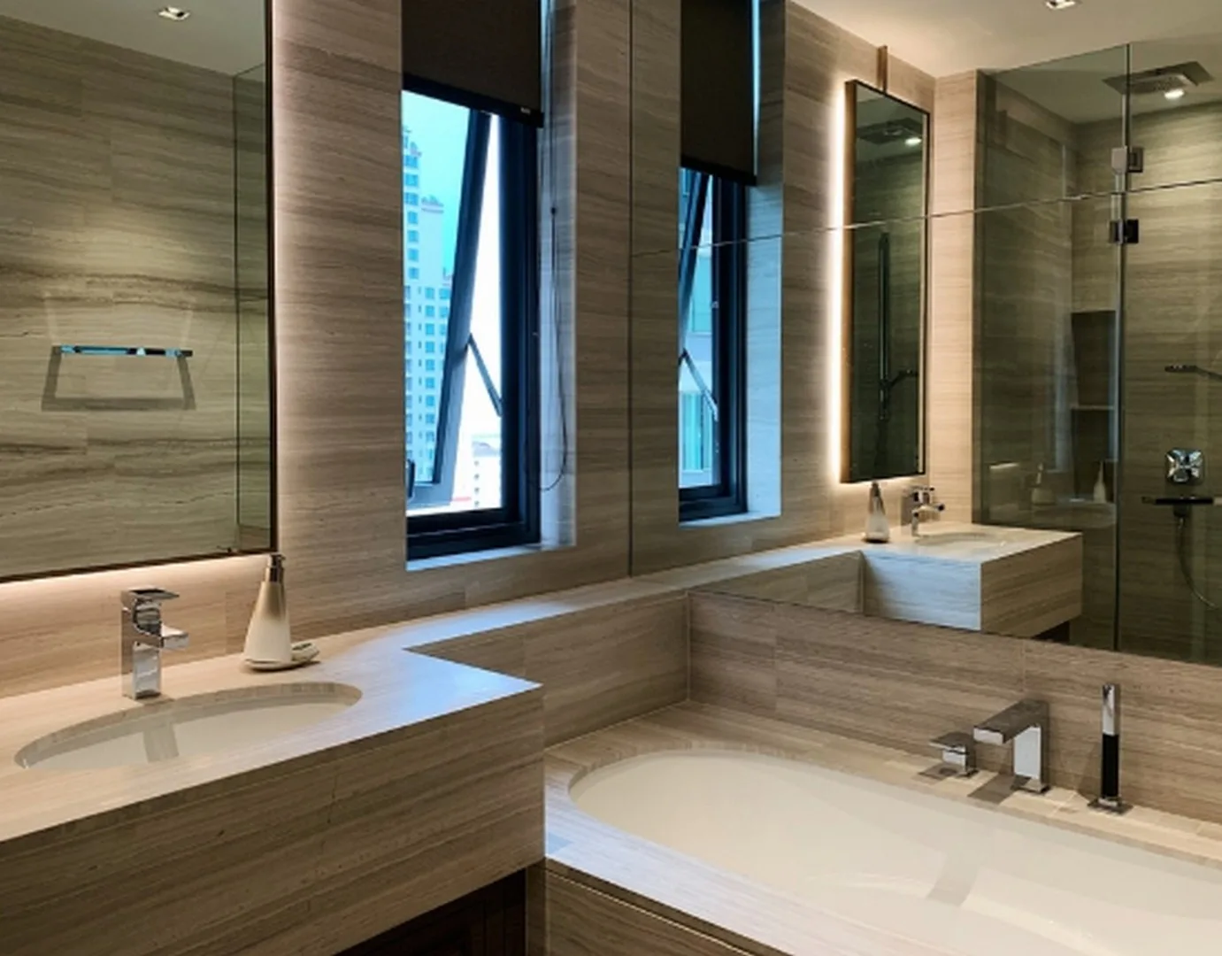 Property photos for The Diplomat 39