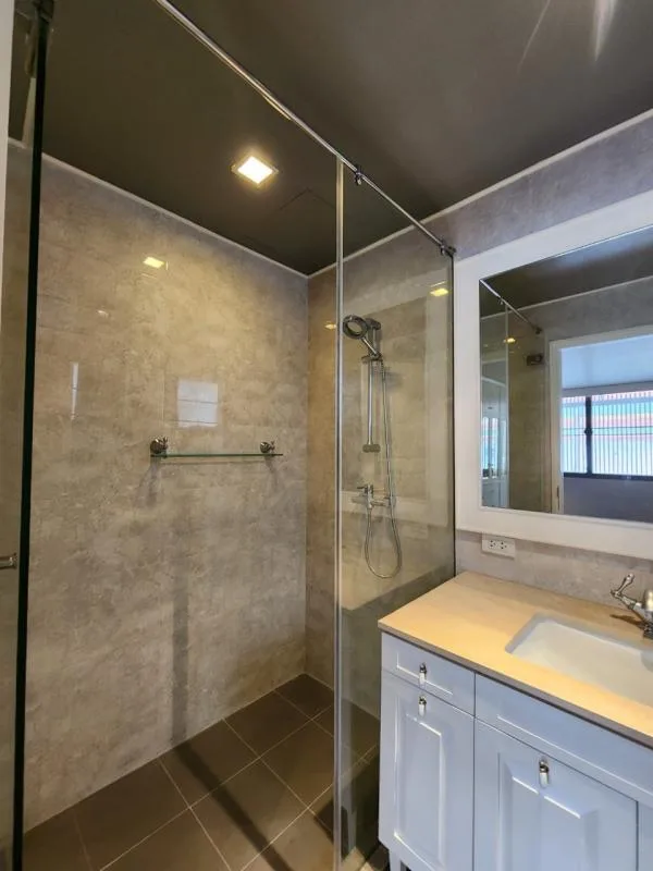 Property photos for Monet House Apartment