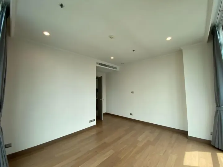 Property photos for Supalai Oriental Sukhumvit 39