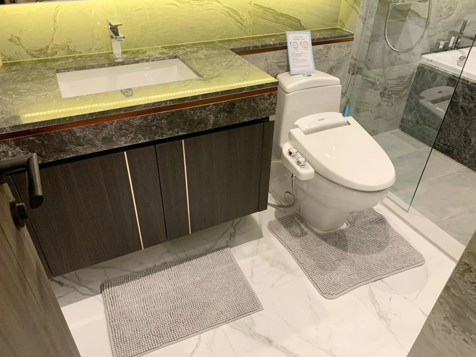 Property photos for Laviq Sukhumvit 57