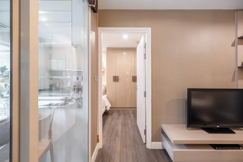 Property photos for The Crest Sukhumvit 49
