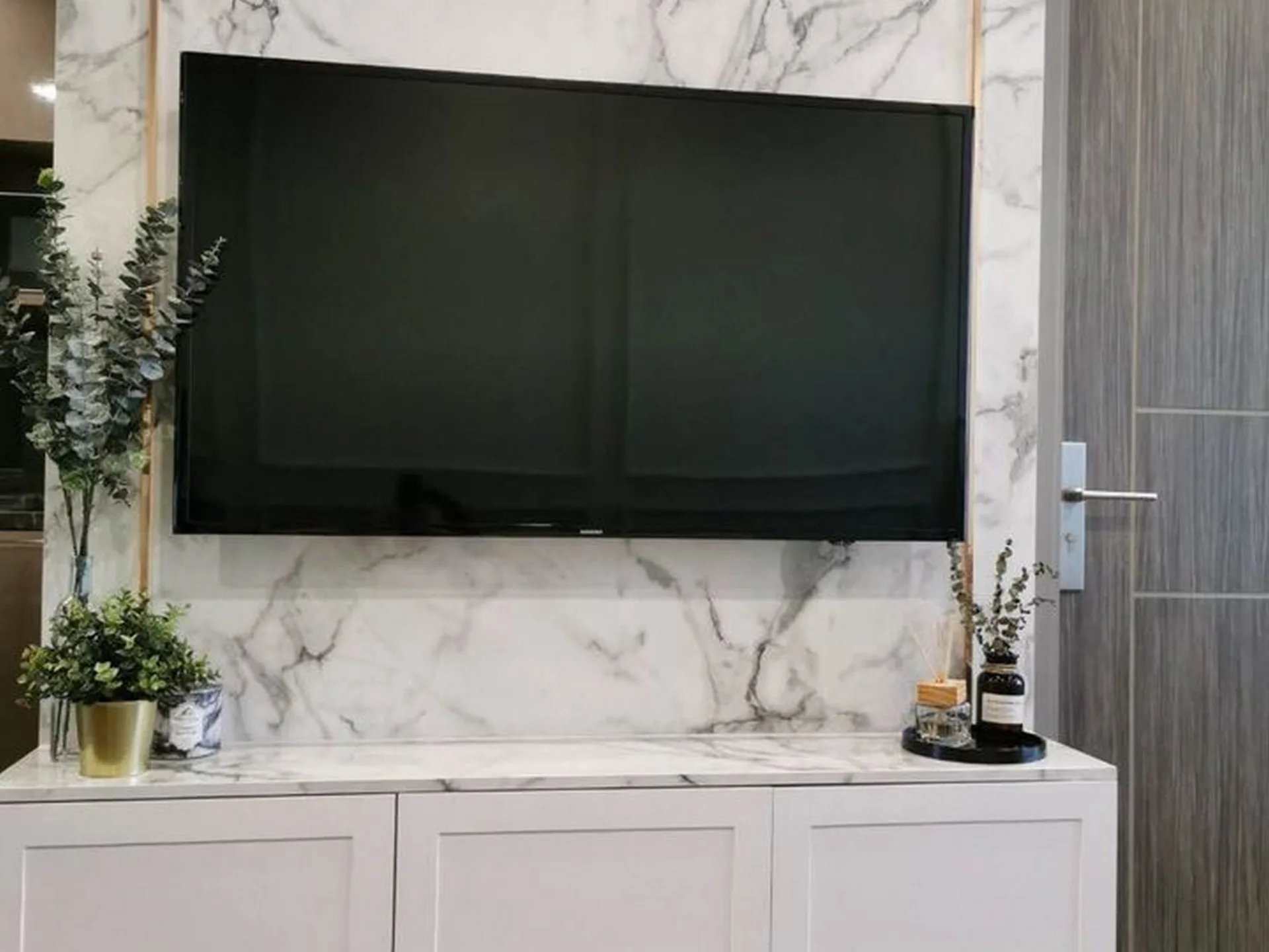 Property photos for Ideo Q Victory