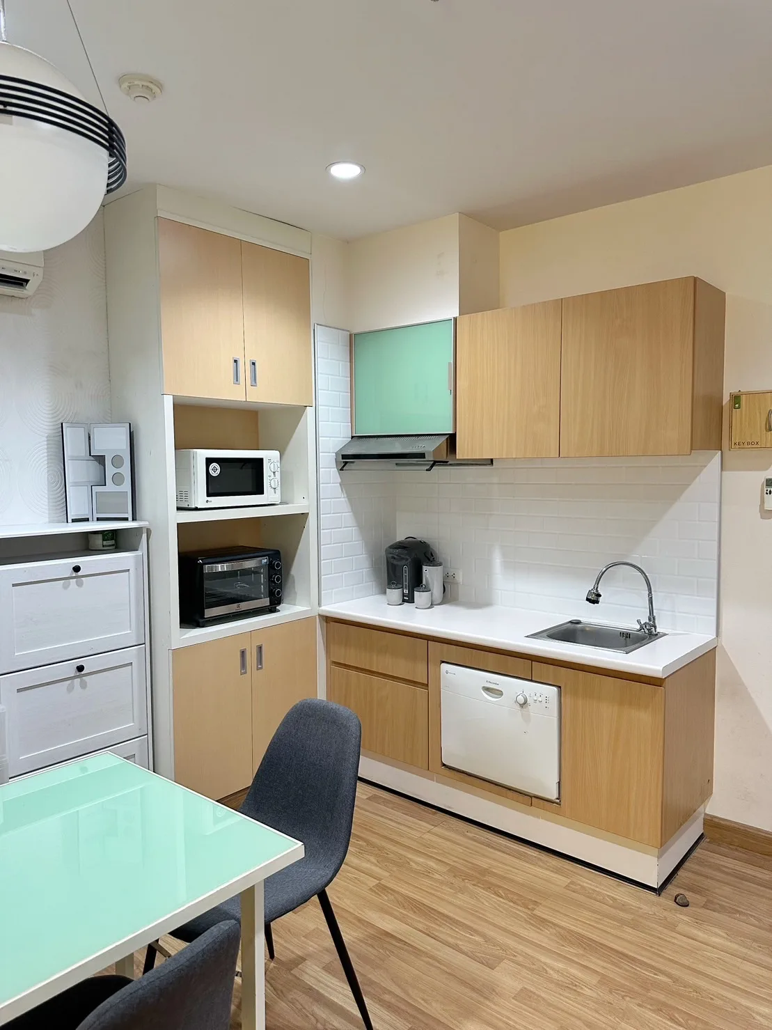 Property photos for PG Rama IX