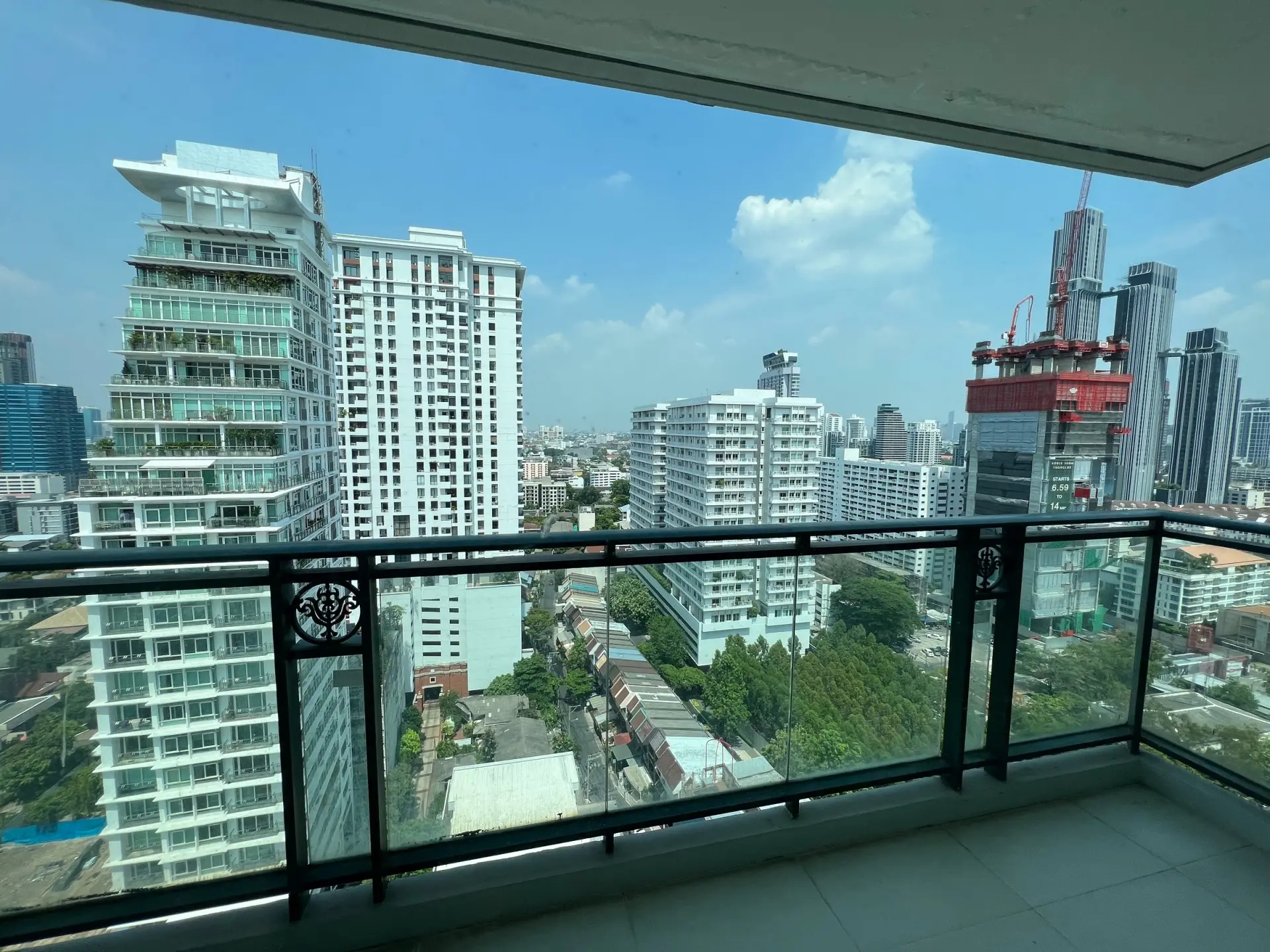 Property photos for Ivy Thonglor
