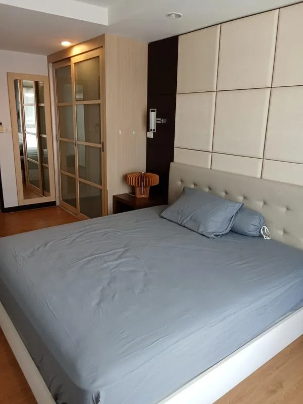 Property photos for Avenue 61
