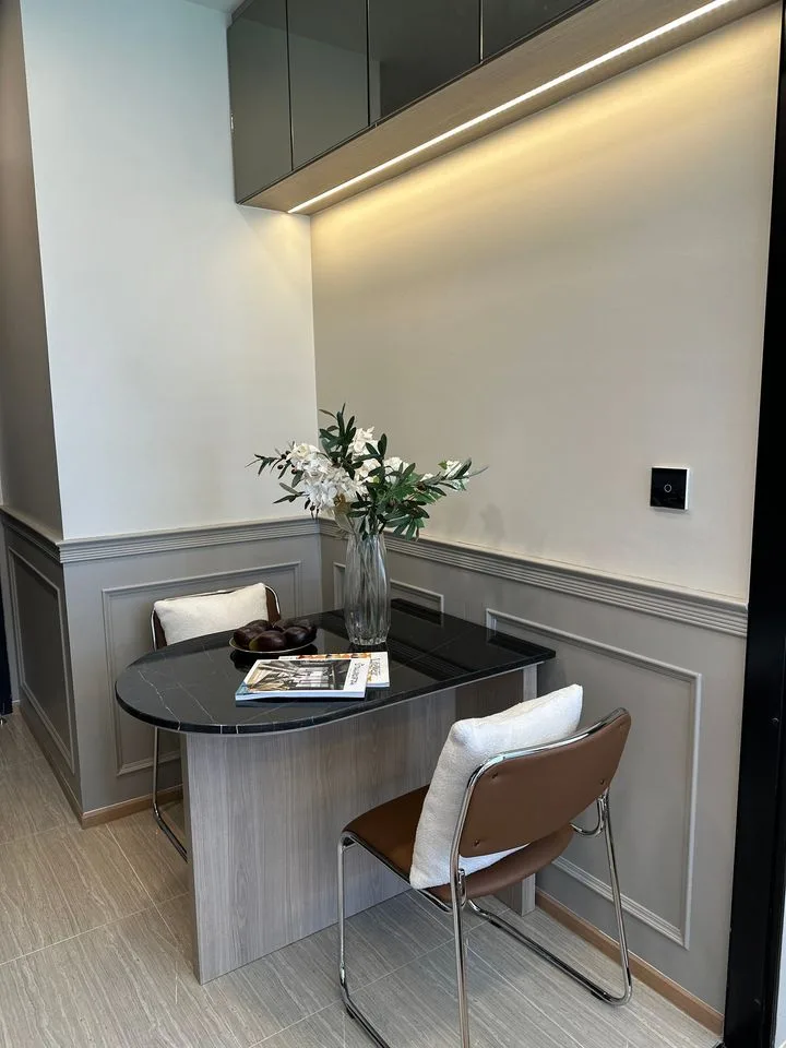 Property photos for Noble Around Ari