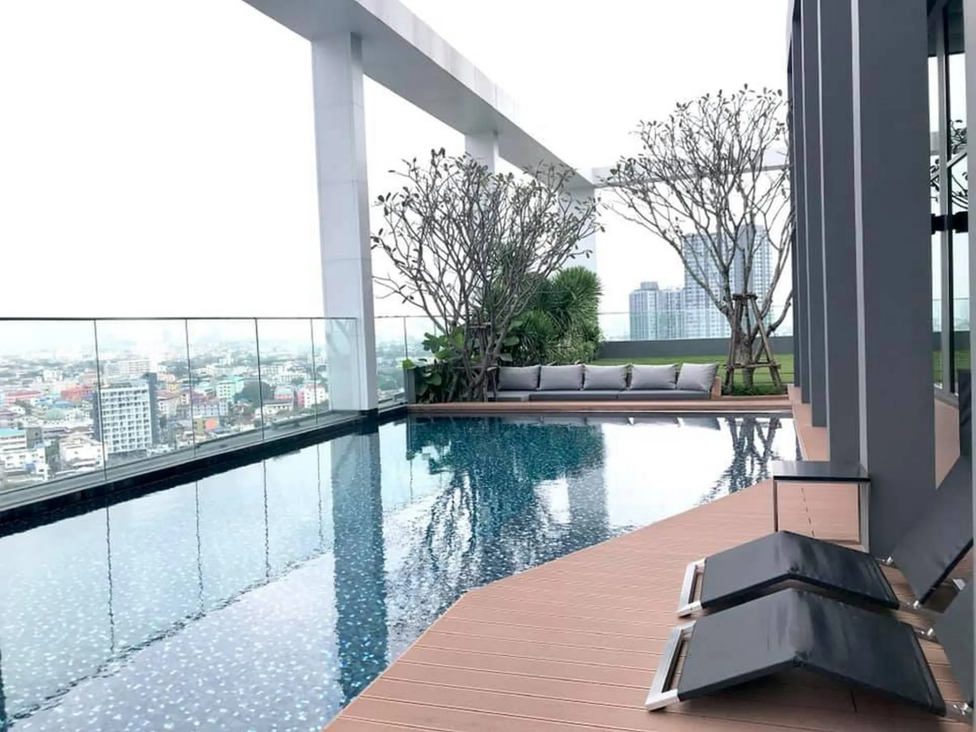 Property photos for Life Sukhumvit 48