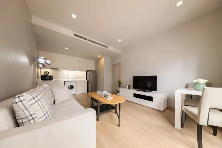 Property photos for Noble Refine