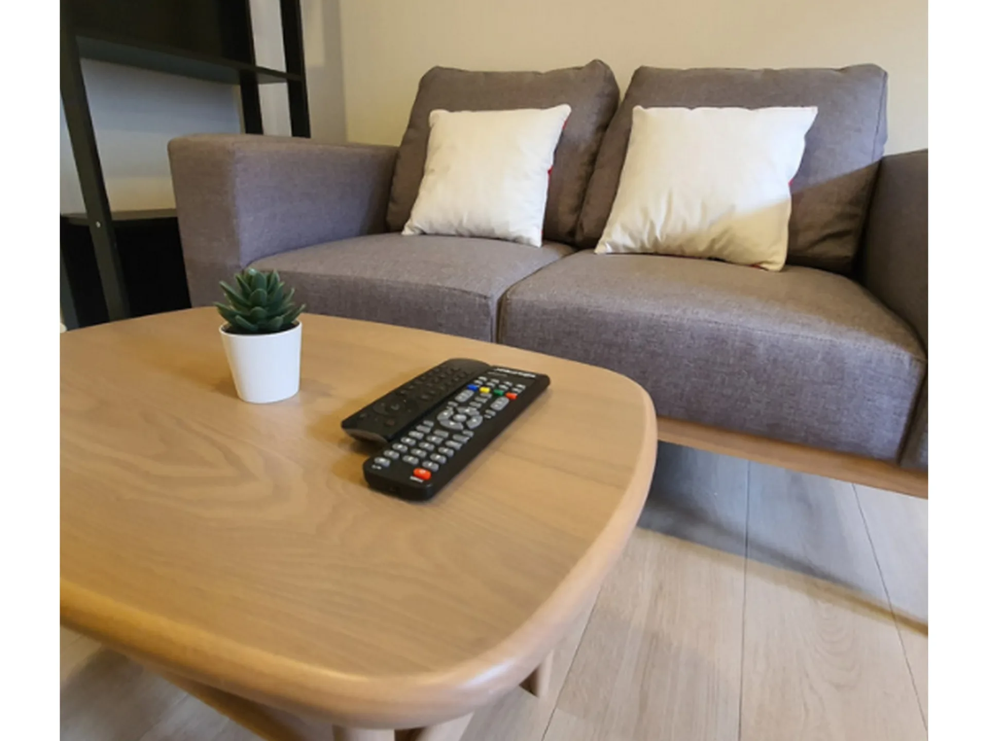 Property photos for Chambers On - nut Station