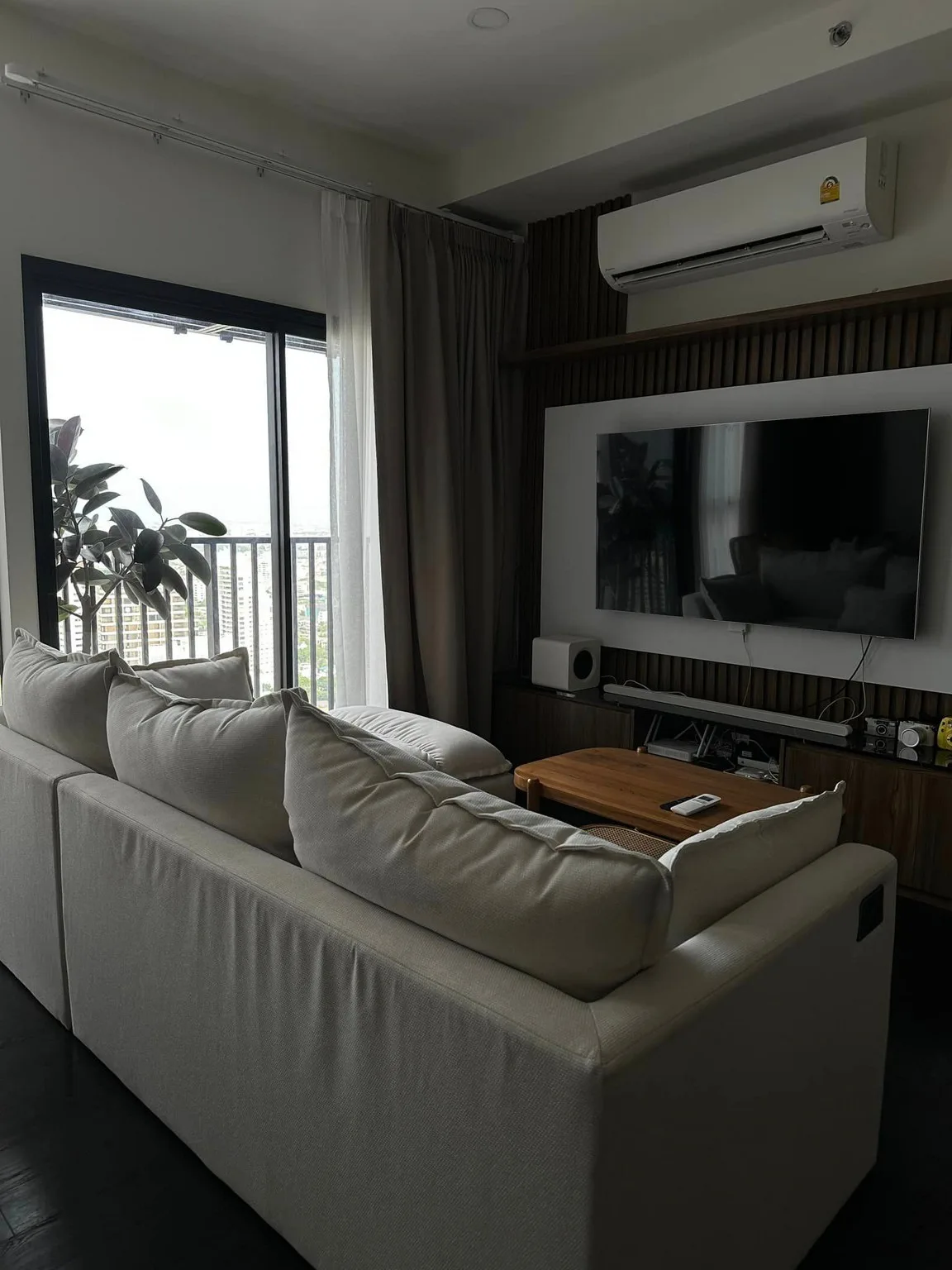 Property photos for Park Origin Thonglor