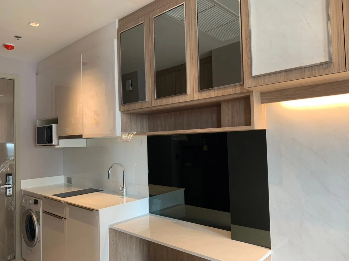 Property photos for Ashton Silom