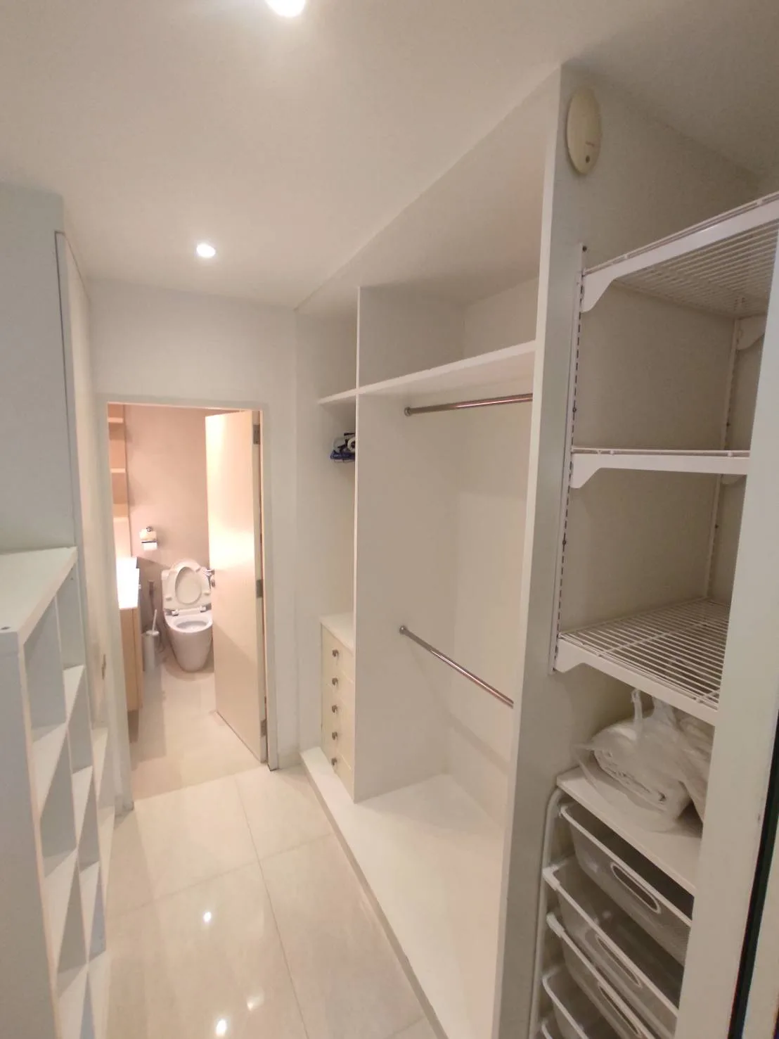 Property photos for Sathorn Gardens
