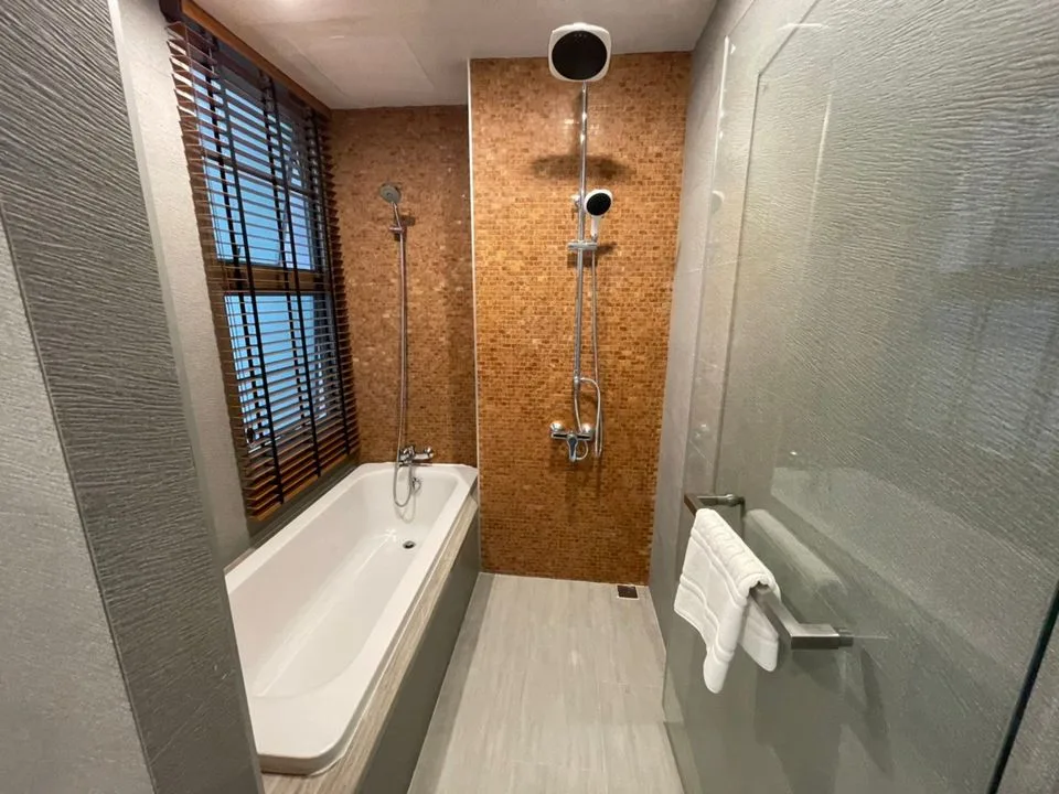 Property photos for L3 Avenue