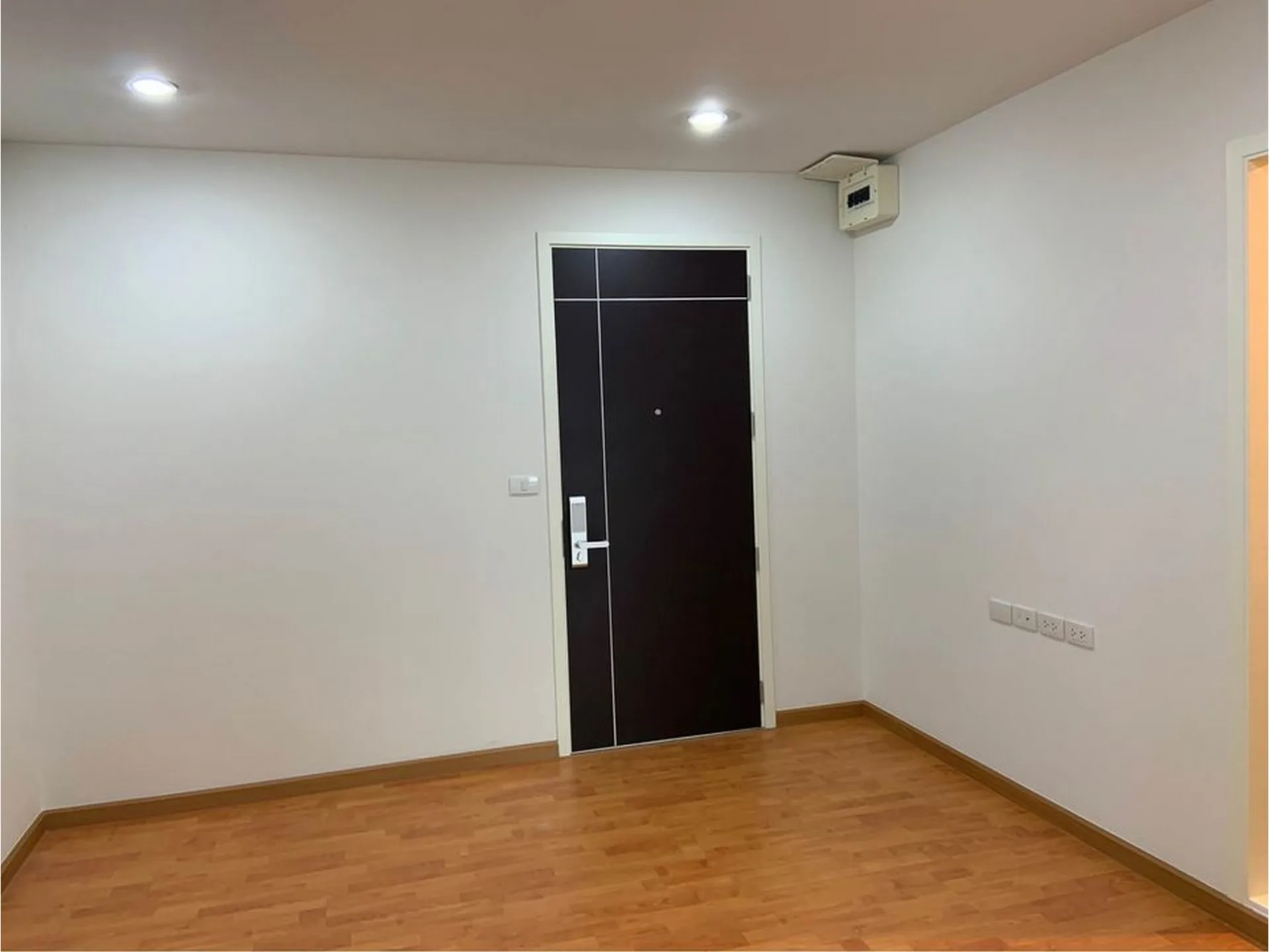 Property photos for The President Sathorn - Ratchaphruek 2