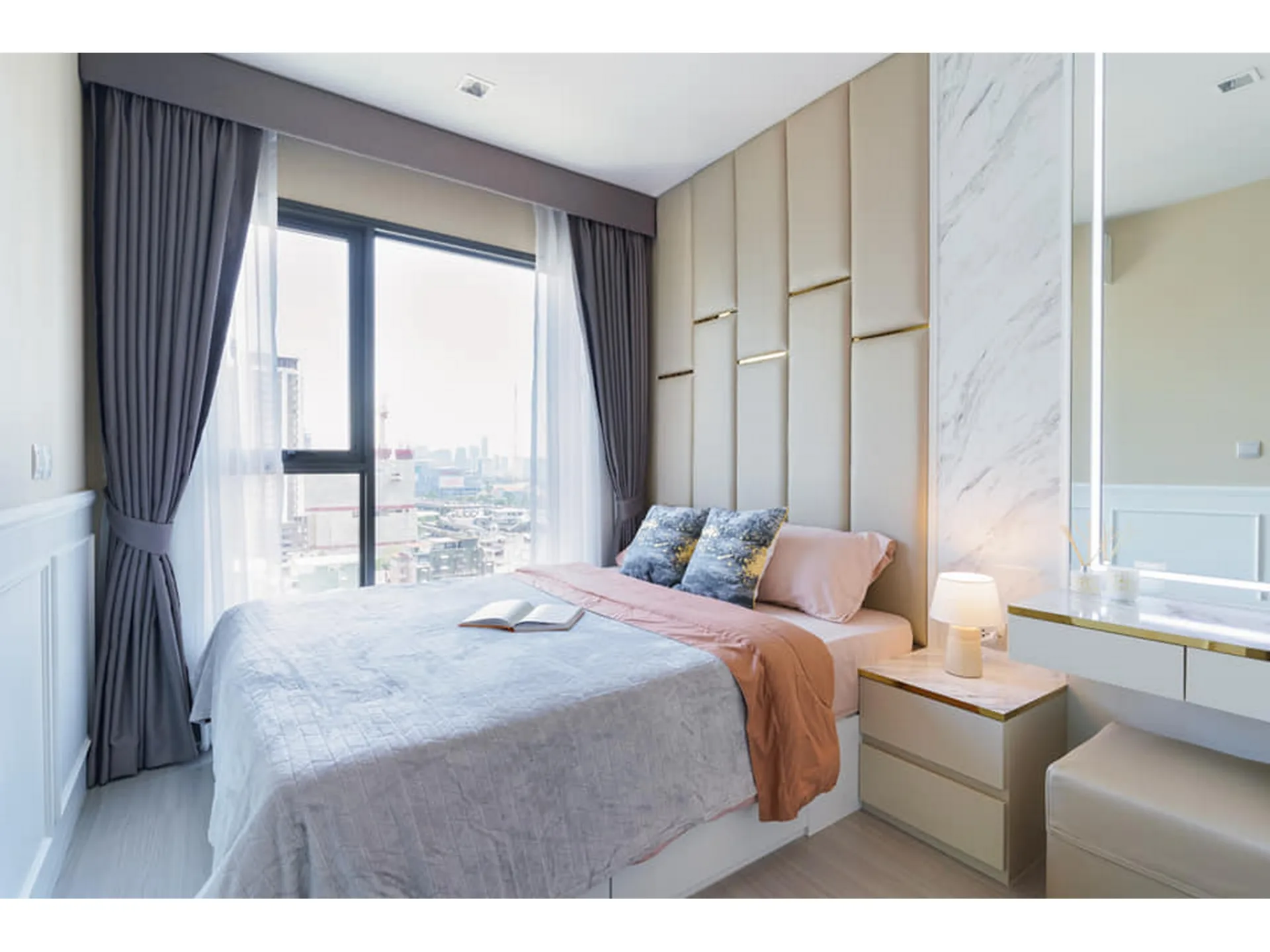 Property photos for LIFE Asoke - Rama 9