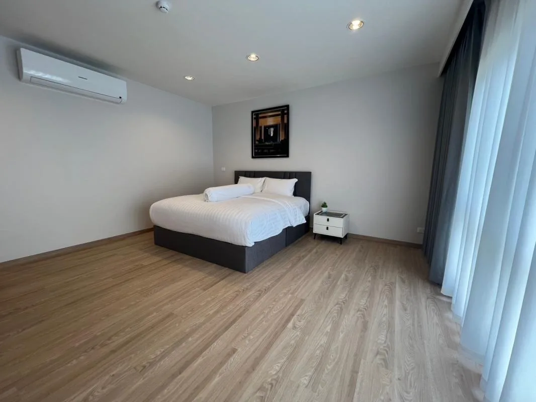 Property photos for Sathorn 111