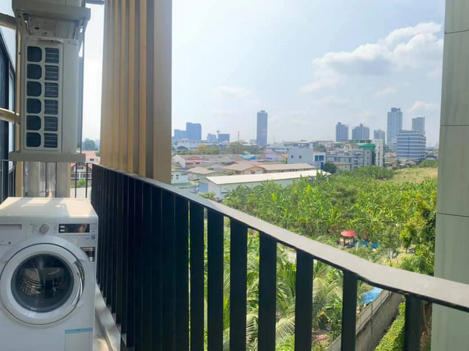 Property photos for Ikon Sukhumvit 77