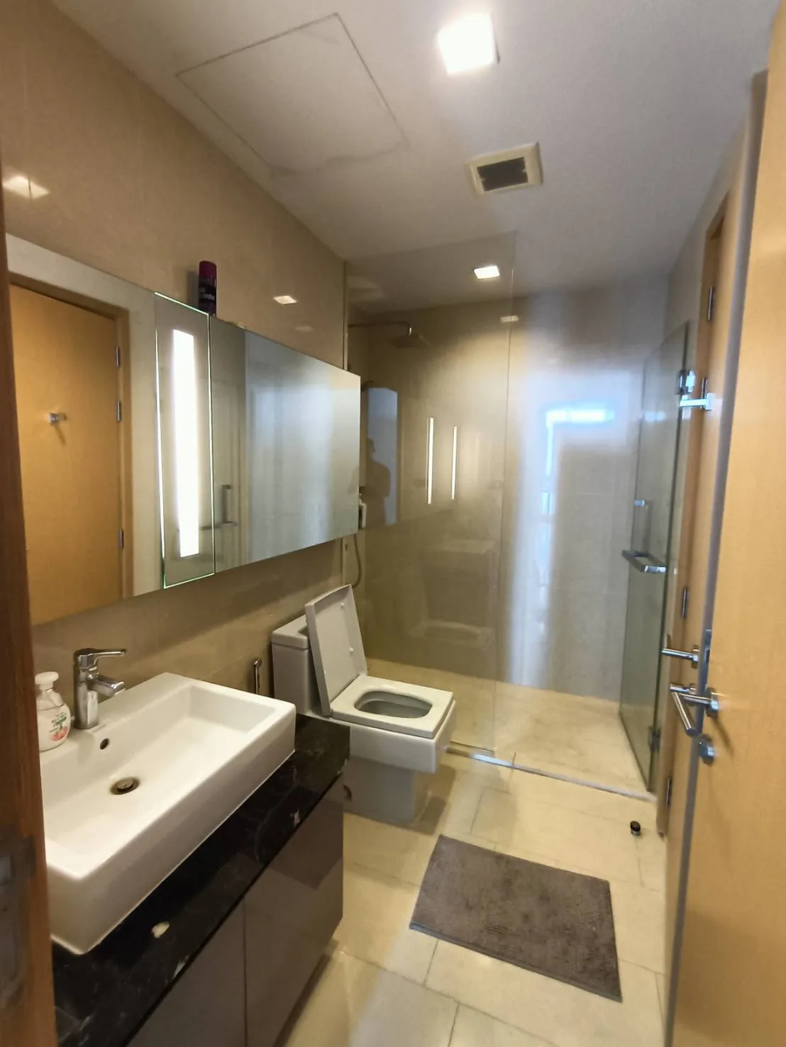 Property photos for Hyde Sukhumvit 13