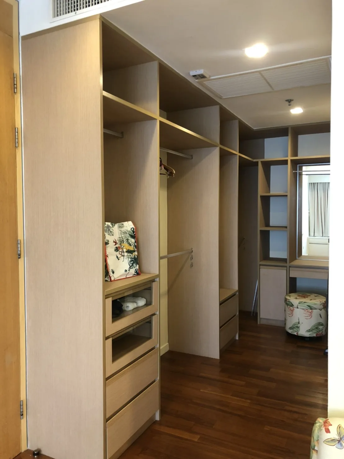 Property photos for Amanta Lumpini