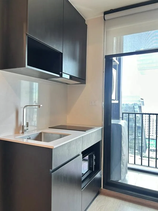 Property photos for Nue District R9