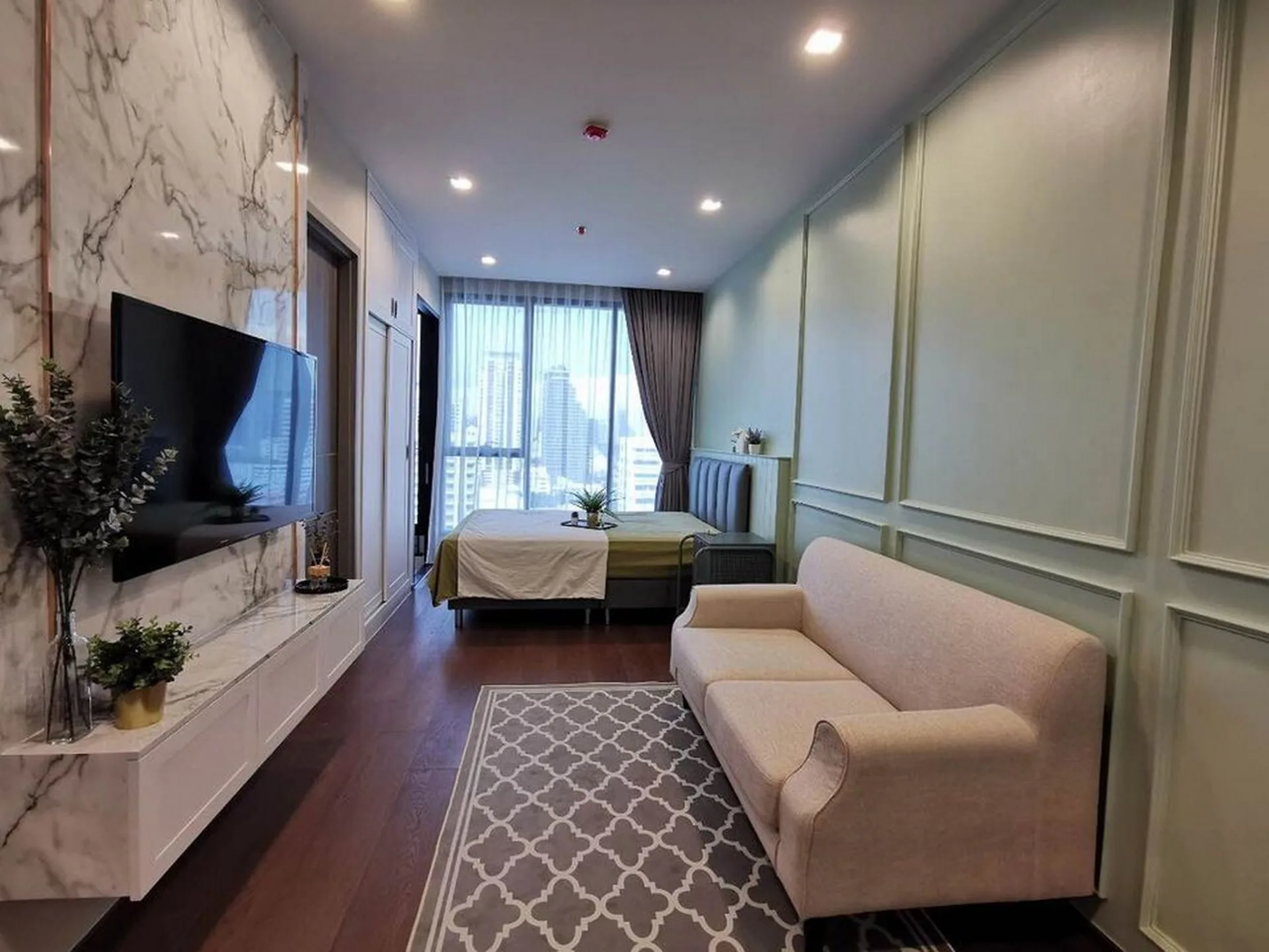 Property photos for Ideo Q Victory