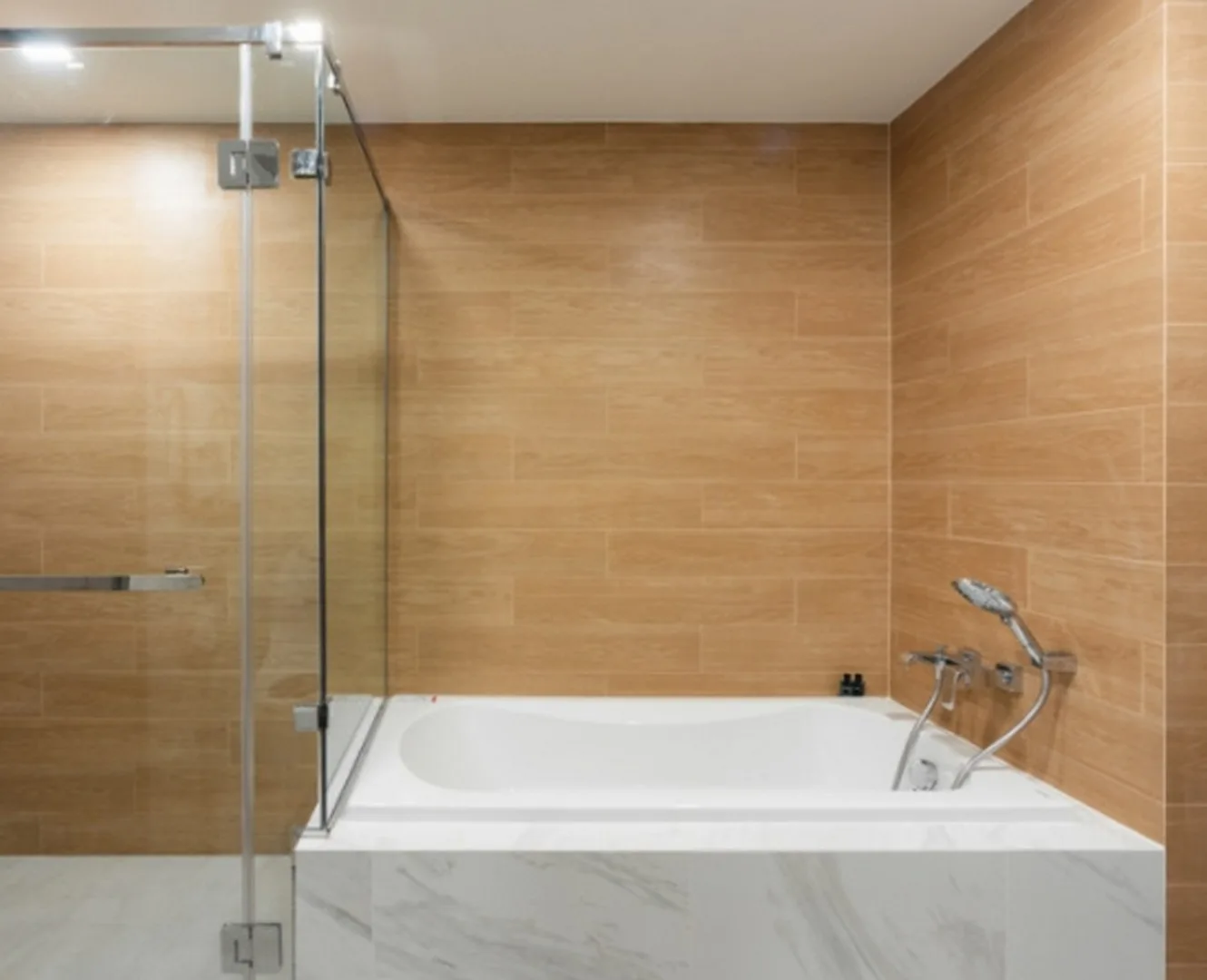 Property photos for Taka Haus Ekamai 12