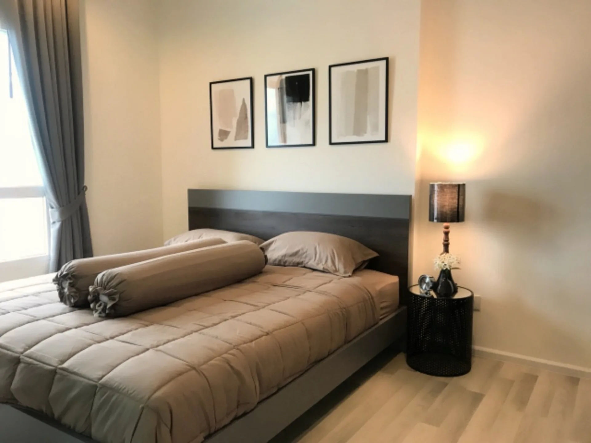 Property photos for The Key Sathorn - Charoenraj
