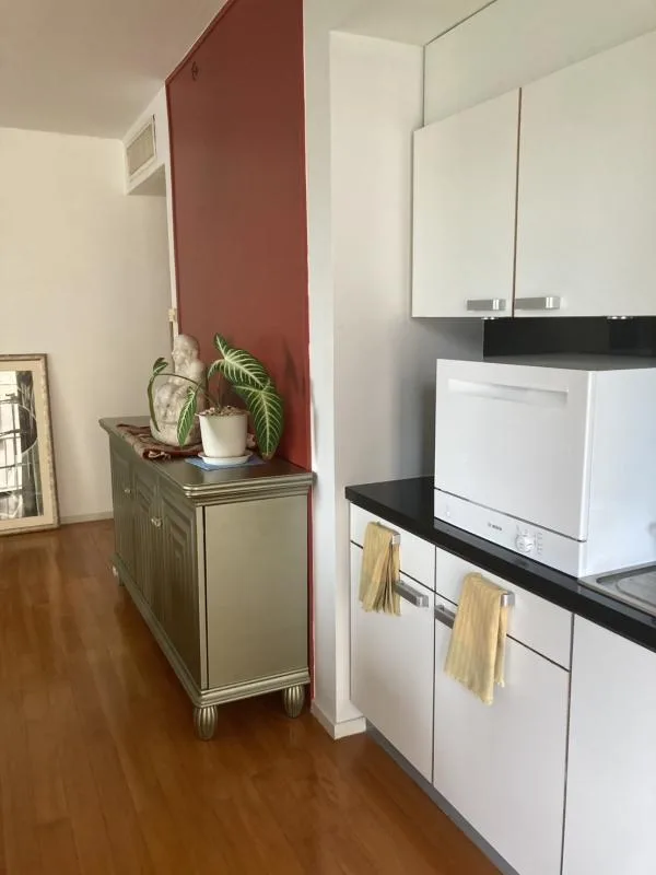 Property photos for Langsuan Ville