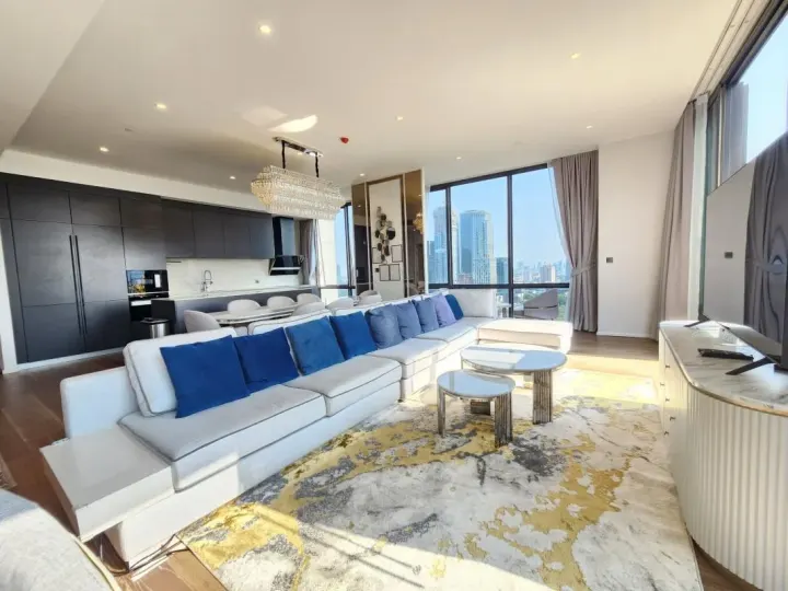 Property photos for Muniq Langsuan